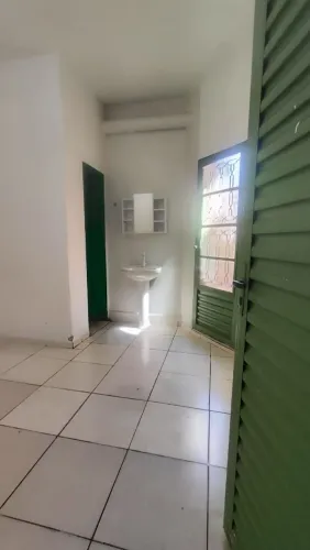 Alugo Kitnet no Garavelo