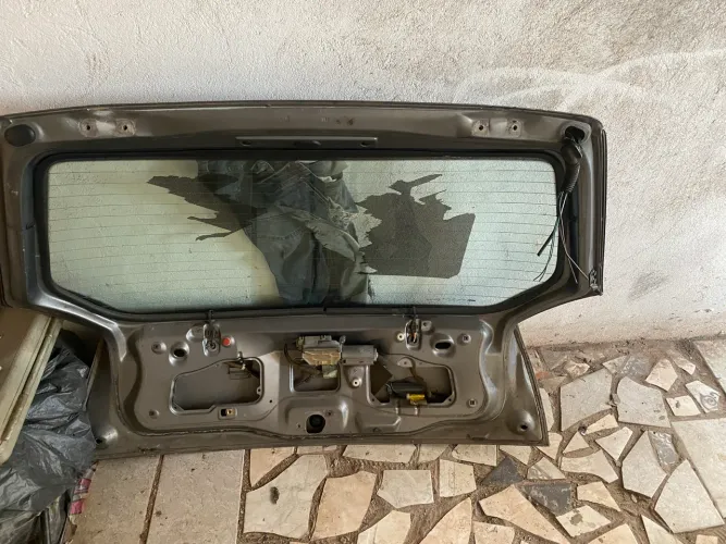 Tampa porta malas Fiat palio