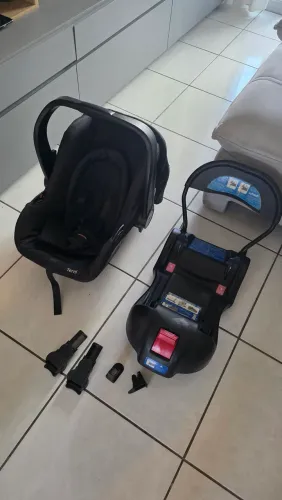 Bebê conforto com Isofix 