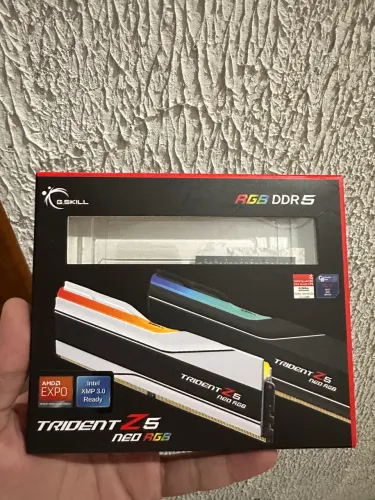 128G RAM DDR5 2x64 6000mhz Trident Z5 NEO RGB