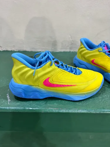 Nike Giannis Immortality 4