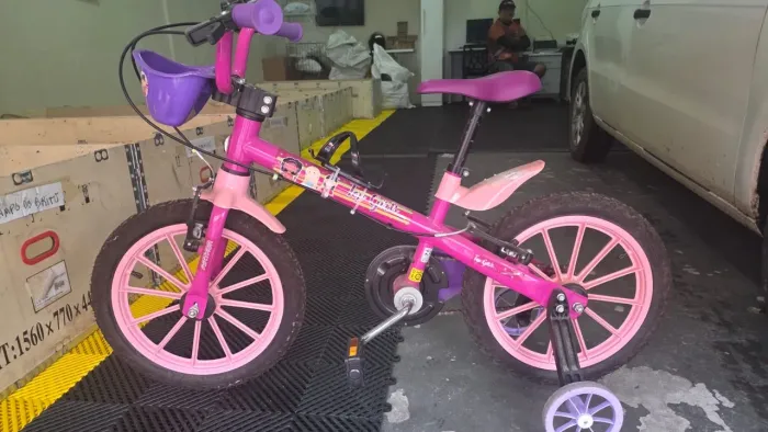 Bicicleta infantil menina