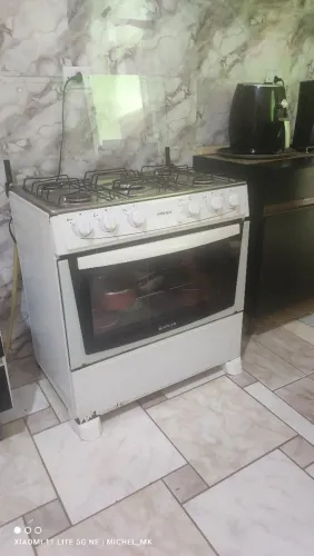 Fogão Mônaco atlas DESAPEGO 200 reais pra ir hoje 