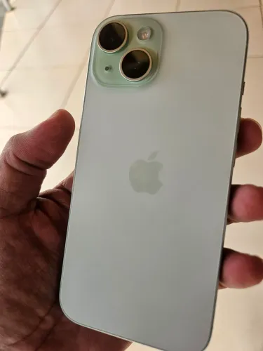 Iphone 15 para retirada de peças