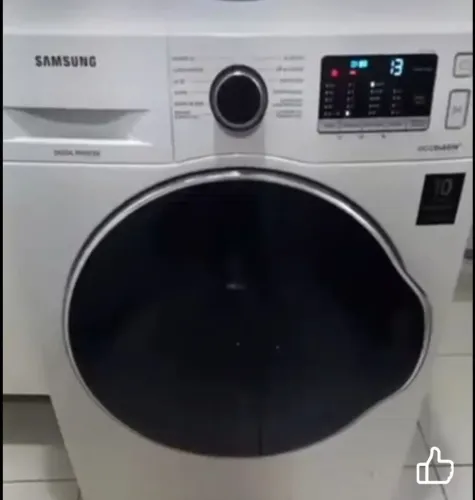 Máquina de lavar roupa