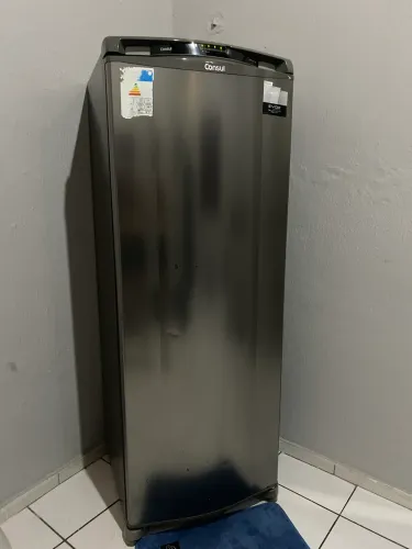 Geladeira Consul facilite, frost free