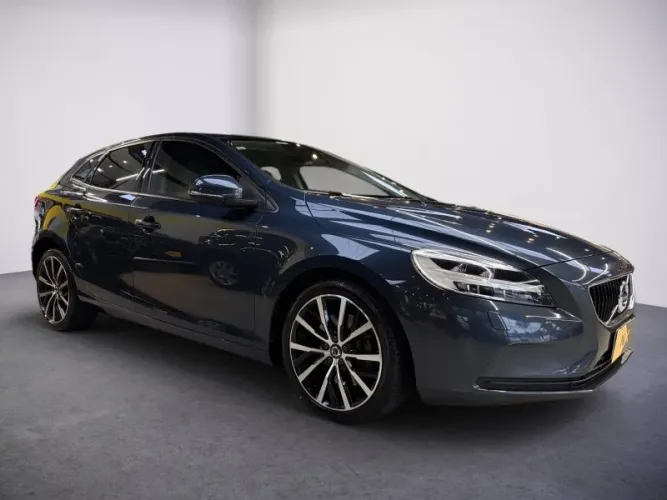 Volvo V40 T-4 Momentum 2.0 Aut. 2018