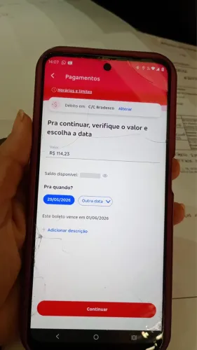 iPhone 16e novo
