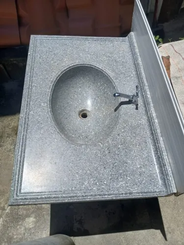 Vendo pia de Granito 83x53 cm