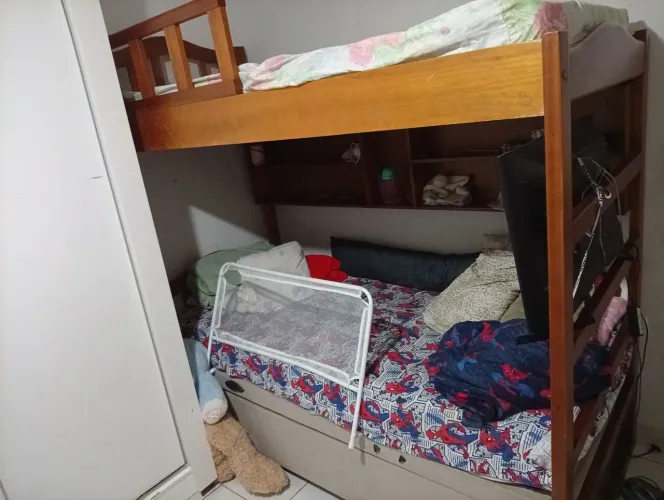 Cama infantil suspensa 
