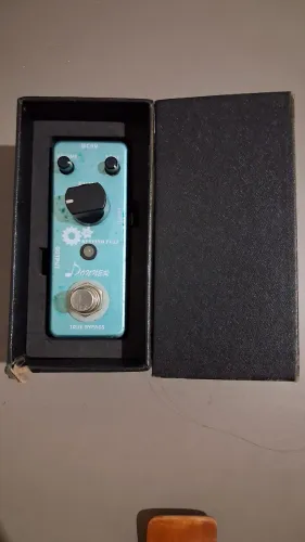 Pedal Fuzz Donner Stylish