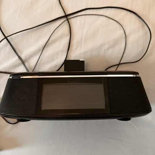 Radio com adaptador Bluetooth iLuv