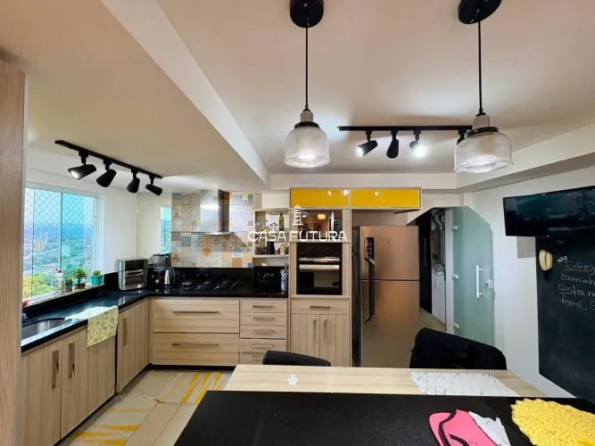 Apartamento com 3 dormitórios à venda, 229 m² por R$ 750.000,00 - Ponte Alta - Volta Redon
