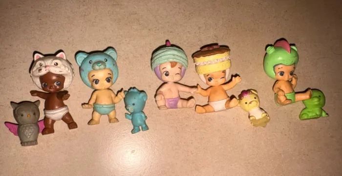 Twozies coleção com alguns bichinhos