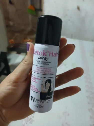 Vendo spray pra cabelo cobrir fios brancos cor preto