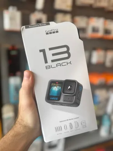 Câmera GoPro HERO 13 Bundle - 2 baterias, suporte, catão de memoria