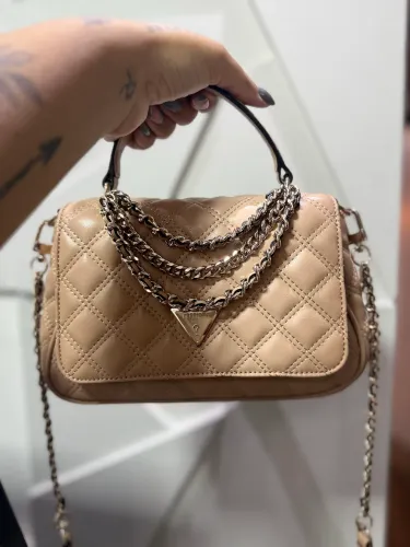Bolsa guess 