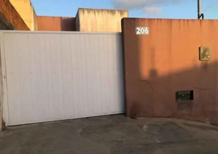 CASA A VENDA NA VILA NEY, CHAVE