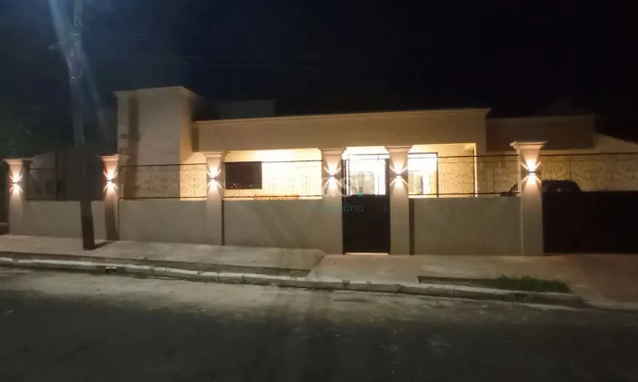 Rancho no Condomínio Lago e Sol  Fronteira/MG