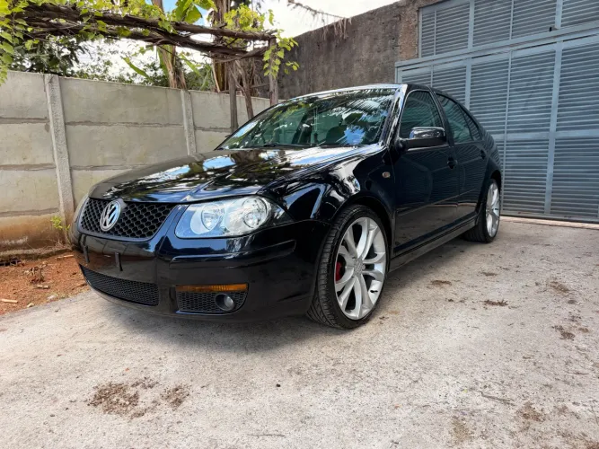 Volkswagen Bora 2.0/ 2.0 Flex 8V Aut. 2010