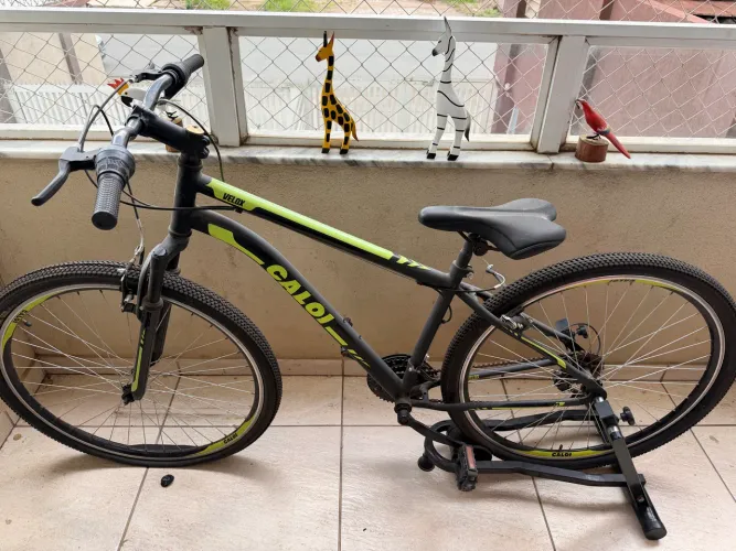 Bicicleta velox Caloi aro 29 tamanho 17 + Rolo de treino