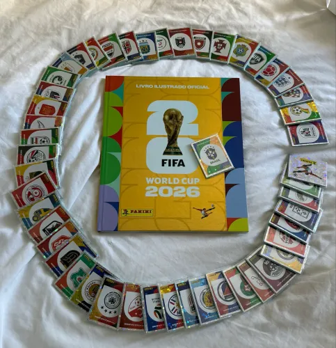 Álbum completo 2026 Capa dura dourado