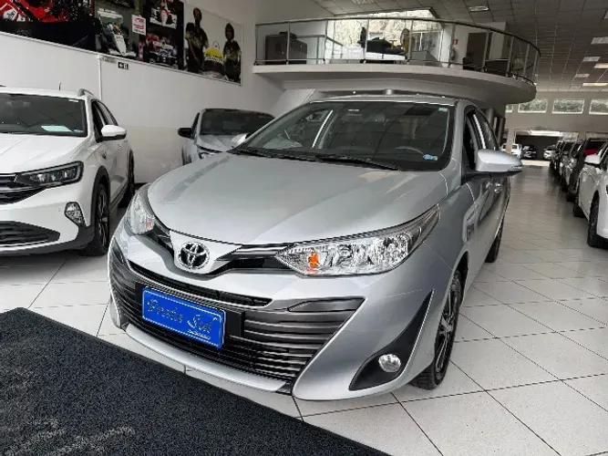 Toyota Yaris XS Connect Sedan 1.5 Flex 16V AUT 2021