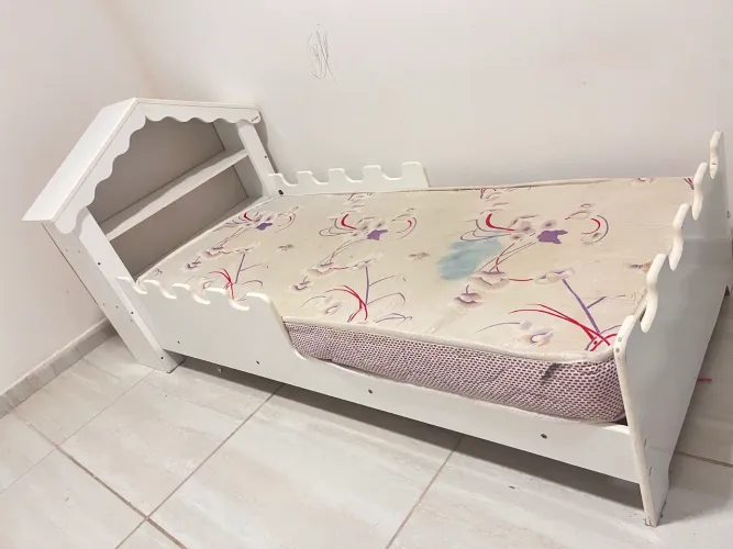 Cama infantil casinha