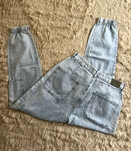 Calça jeans 42