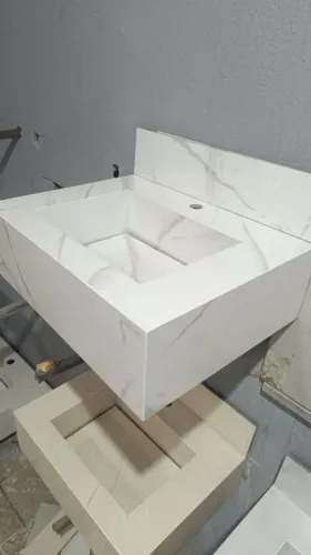 Pia em porcelanato 