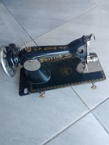 Máquina de Costura antiga 