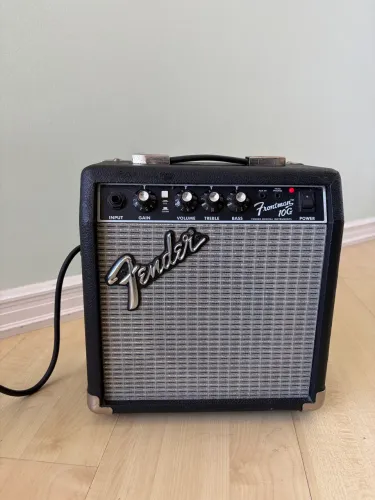 Amplificador fender front man