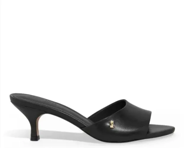 Mule Couro Soft Salto Baixo Preto