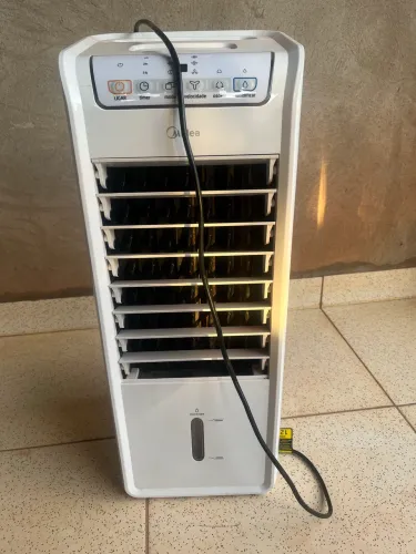 Climatizador Midea 4,5 litros 