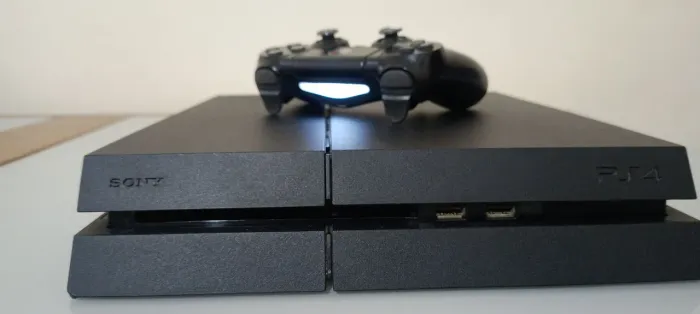 PS4 FAT semi novo 