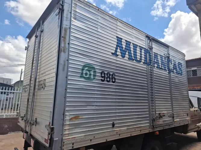 Vendo baú pra caminhão 3/4