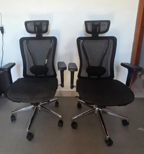 Cadeiras DT3 Moira Semi Nova