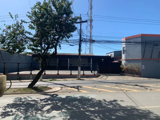 Galpão à venda, 1000 m² por R$ 2.500.000,00 - Granja dos Cavaleiros - Macaé/RJ