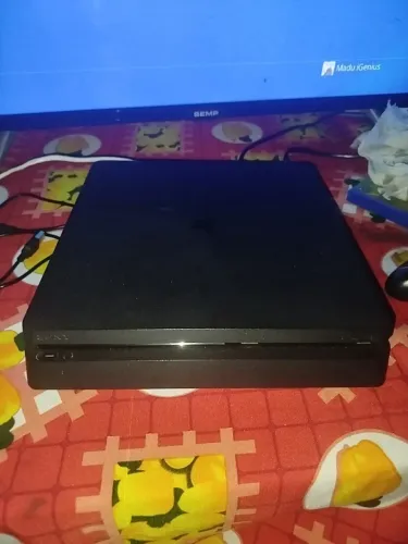 PS4 Slim 1TB +1 Jogo Físico Pc gamer