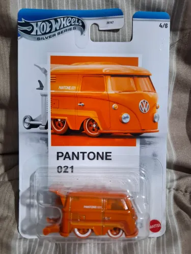 Hot Wheels Kool Kombi Pantone Laranja
