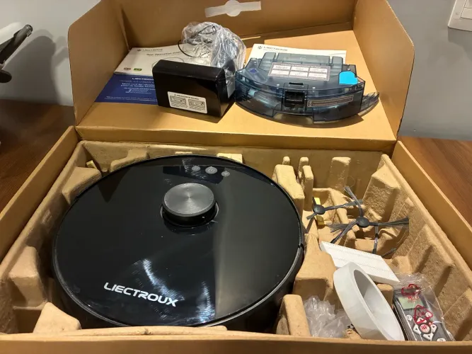 Robô Aspirador Liectroux XR 500 para retirada peças
