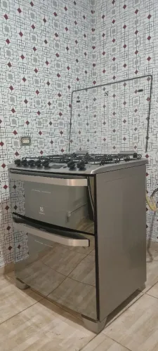 Fogão Eletrolux 5 bocas, 2 fornos com grill elétrico e timer 