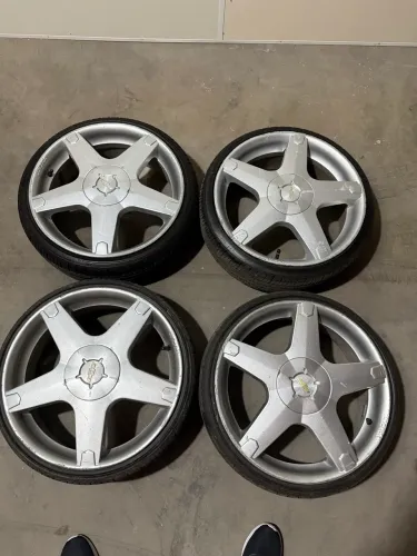Rodas volcano axxis aro 17 tala 6