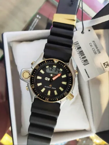 Relógio Citizen Aqualand JP2004 Série Ouro - novo e sem uso