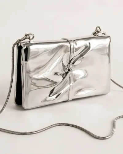 Bolsa Cluth Zara Caixa estruturada Metálica nova