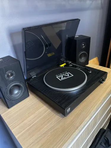 Toca Disco AZ Audio LP60XBT-BK