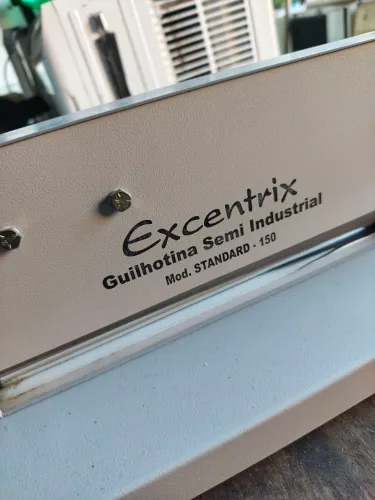 guilhotina semi industrial standart 150 folhas excentrix