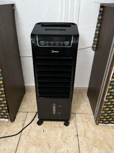 Vendo climatizador de ar , semi novo