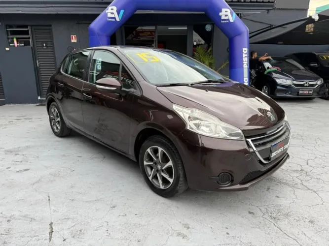 Peugeot 208 Active 1.2 Flex 12V 5P Mec. 2015