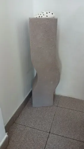 Vaso Textura de Pedras Naturais para canto de Sala 80 cm Alt.X 20 cm de Larg.